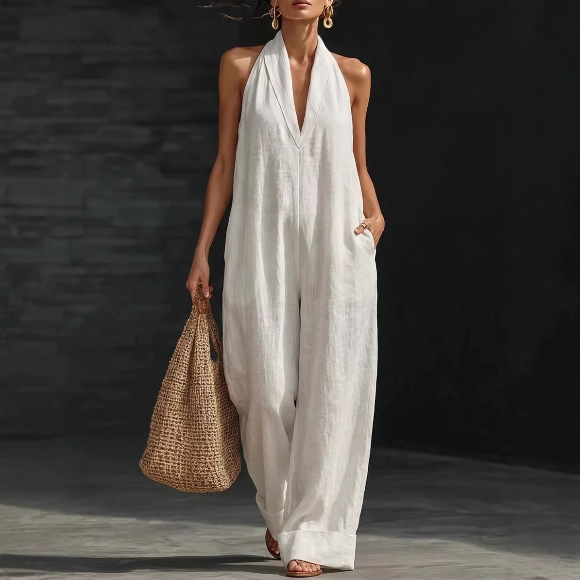 Simple, Elegant, And Comfortable Sleeveless Jumpsuit