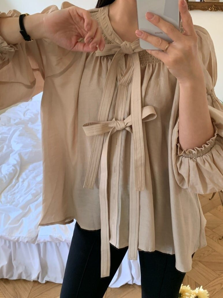 Women's Vintage Court Style Lace-up Long Sleeve Shirt