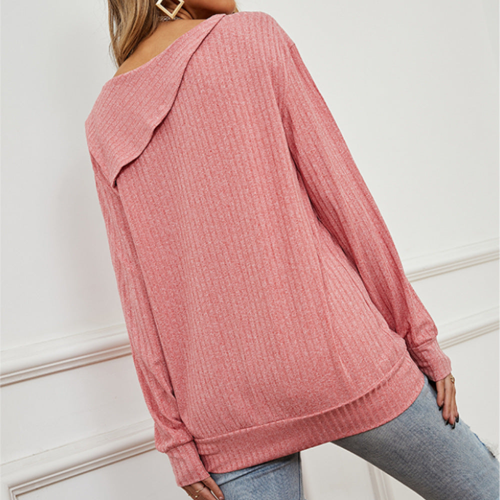Chic Round Neck Pullover Sweater with Fastener Detail