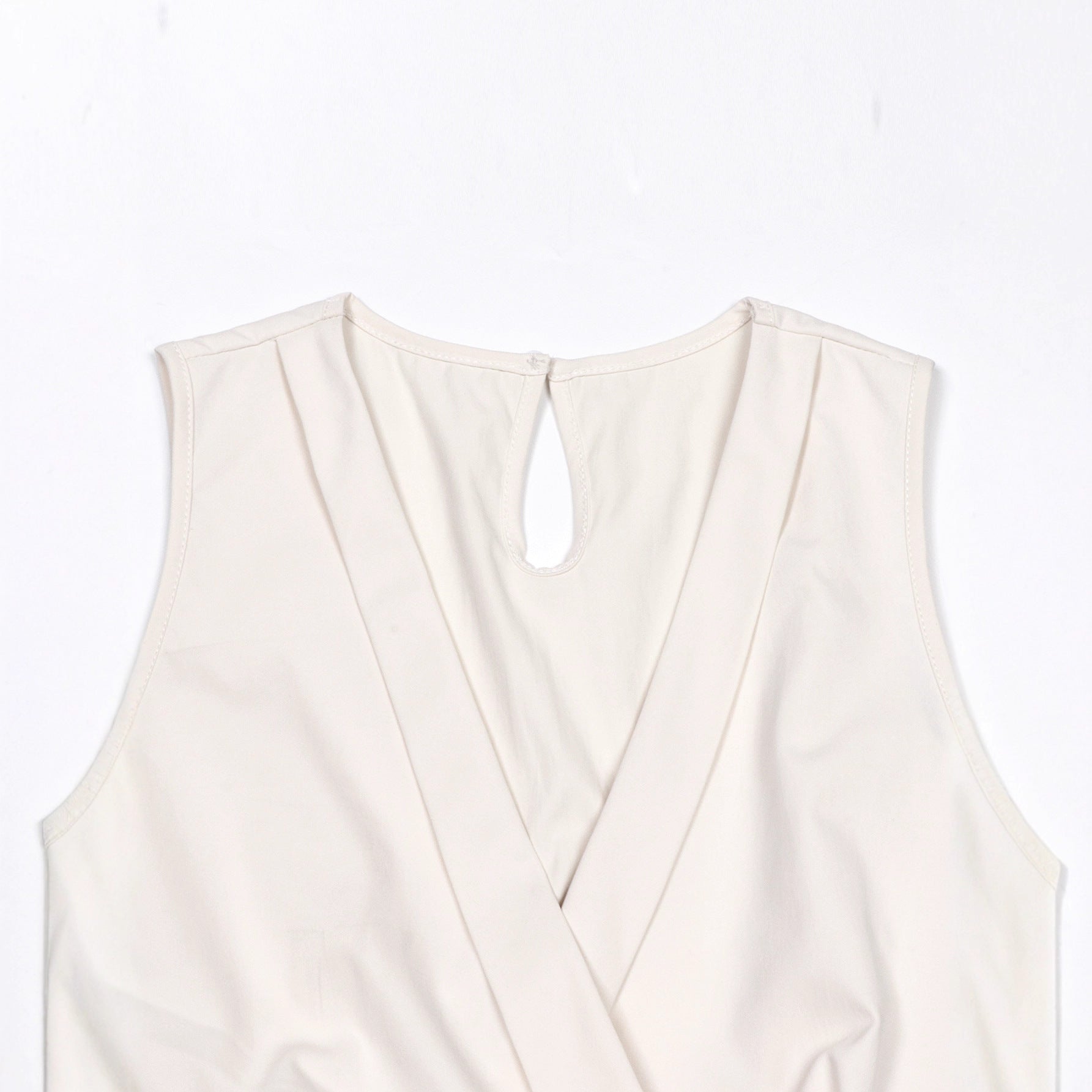 Elegant White High-Waisted Sleeveless Jumpsuit