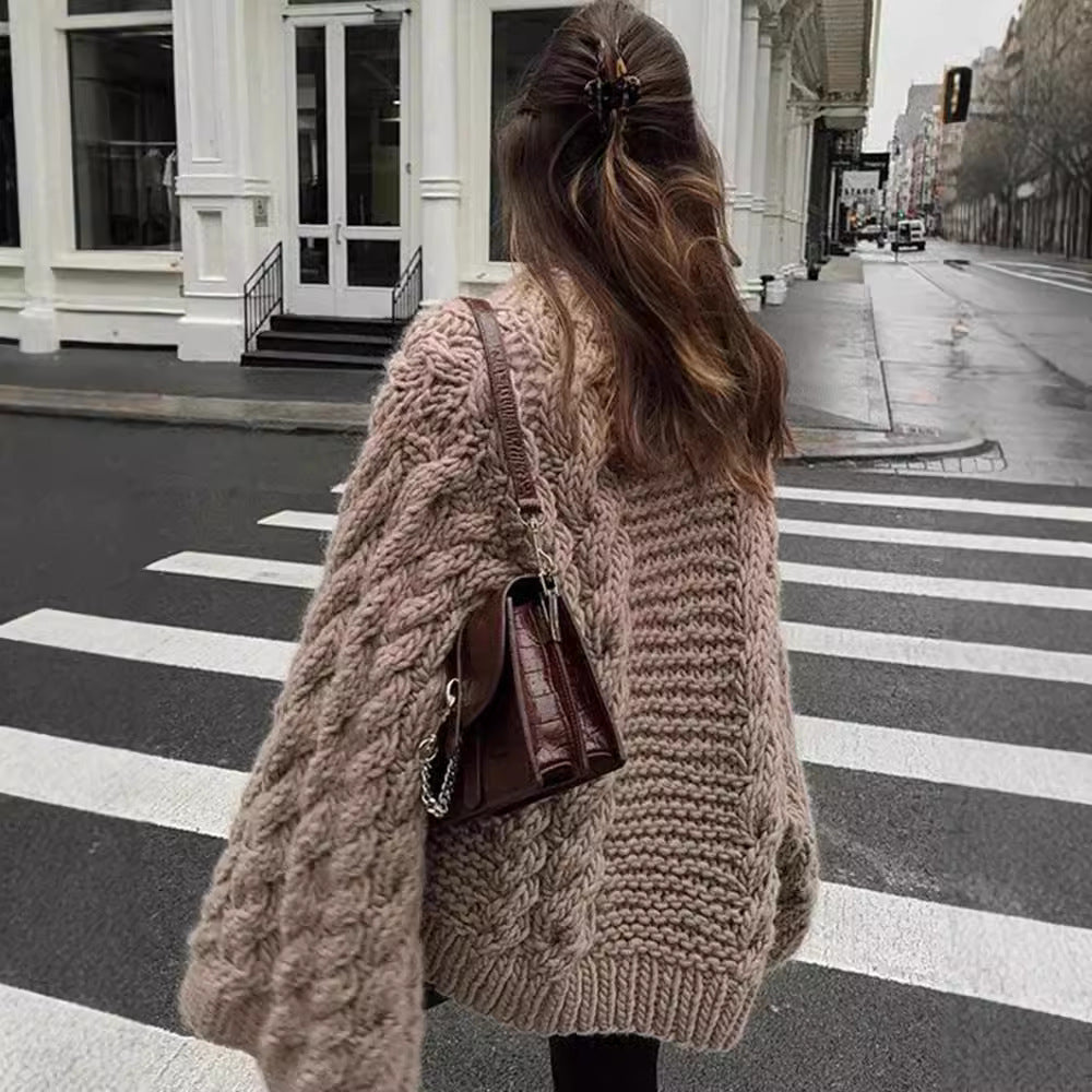 Women's Sweater Round-neck Flared Sleeves Knitted