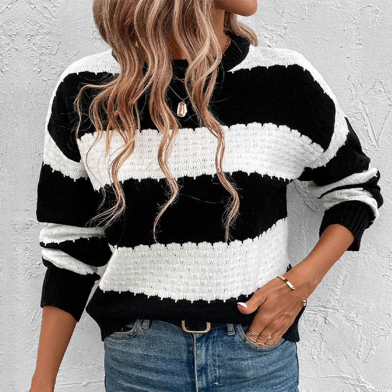 Round Neck Long Sleeve Black and White Color Matching Knitted Sweater