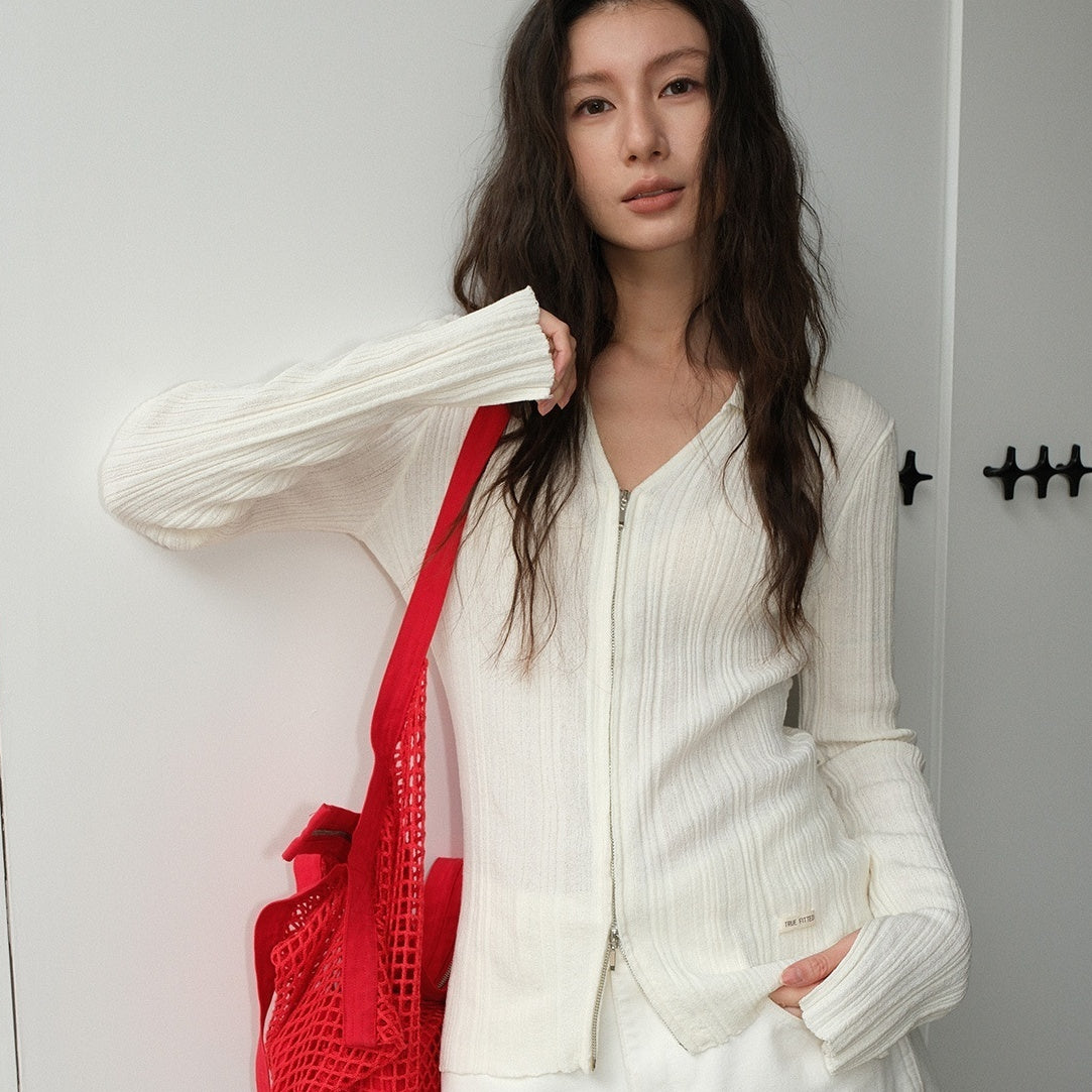 V-neck Zippered Slim-fit Figure-flattering Womens Knitted Shirt