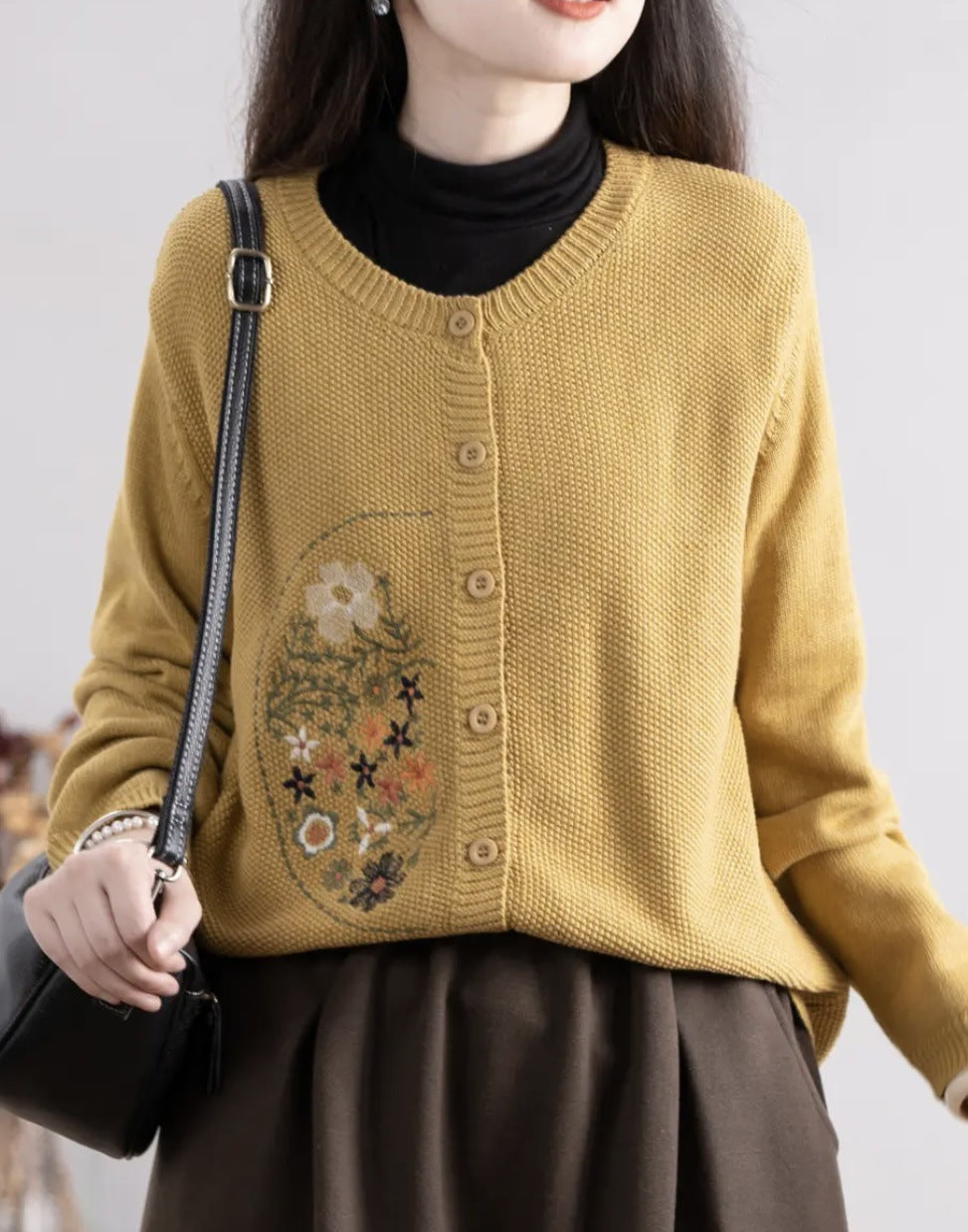 Chinese-style Corn-stitch Cotton Knit Cardigan Sweater for Women