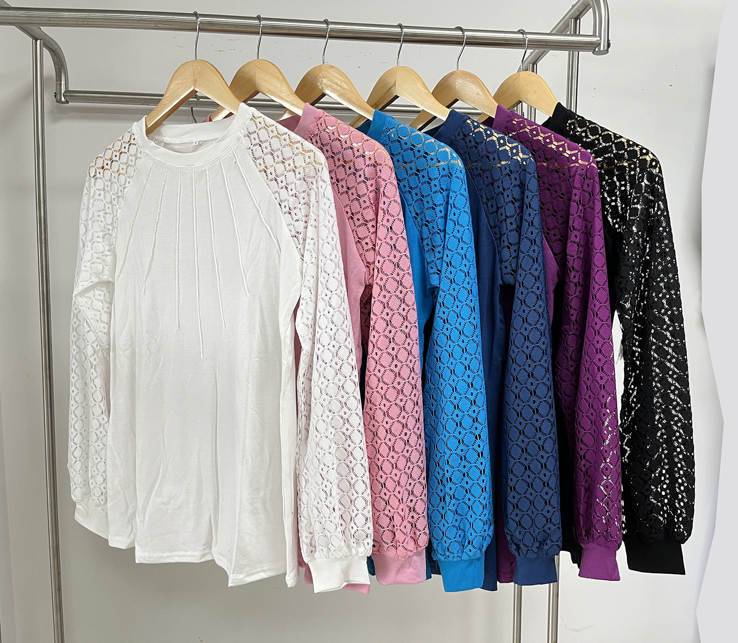 Chic Lace Long Sleeve Round Neck Pullover Top
