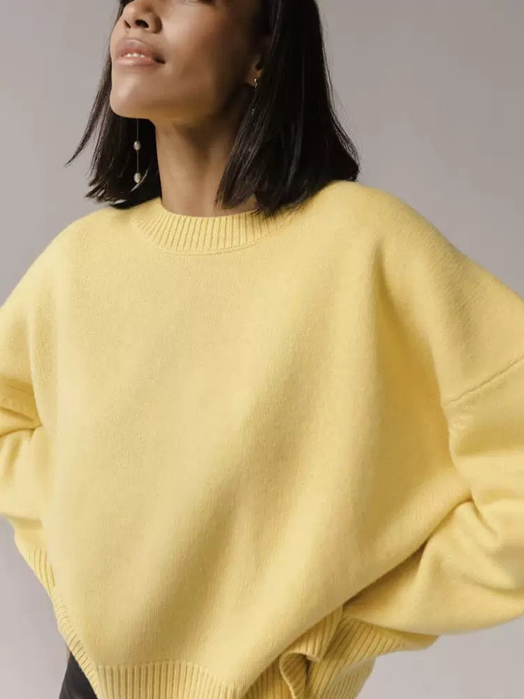 Loose and Versatile Knitted Pullover Sweater As a Base Layer