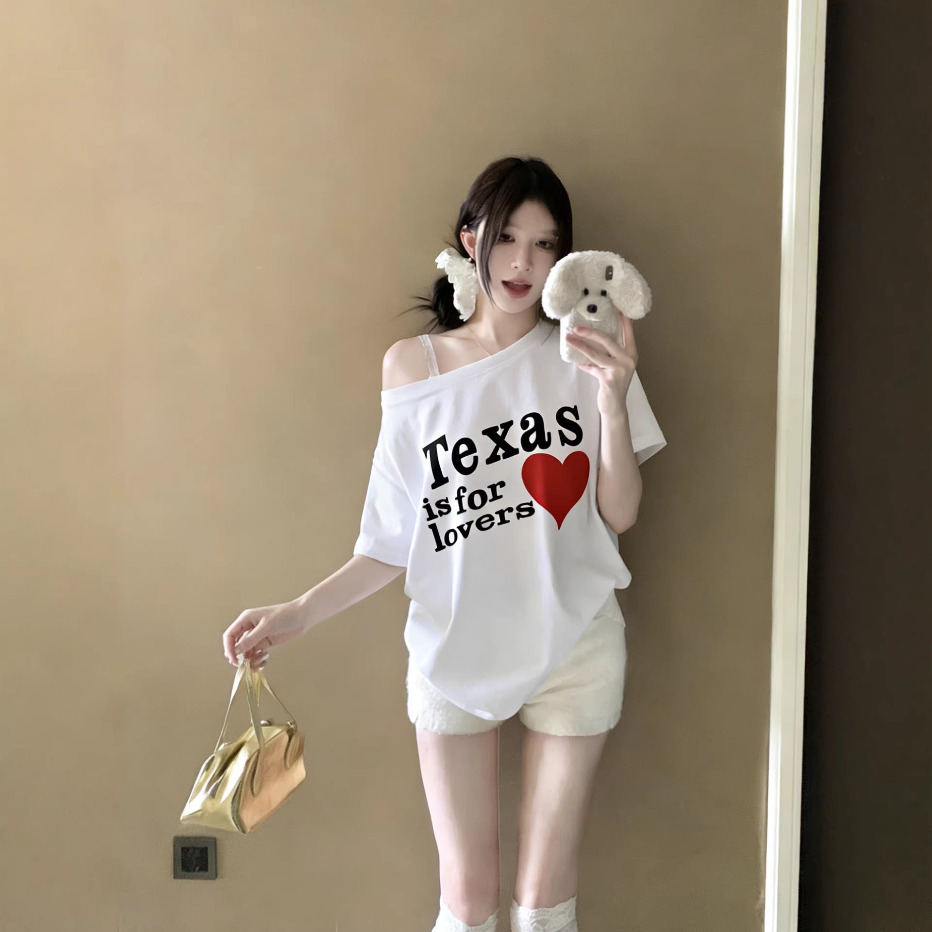 Sexy Loose Off-Shoulder Short-Sleeve T-Shirt With A Slant Neckline