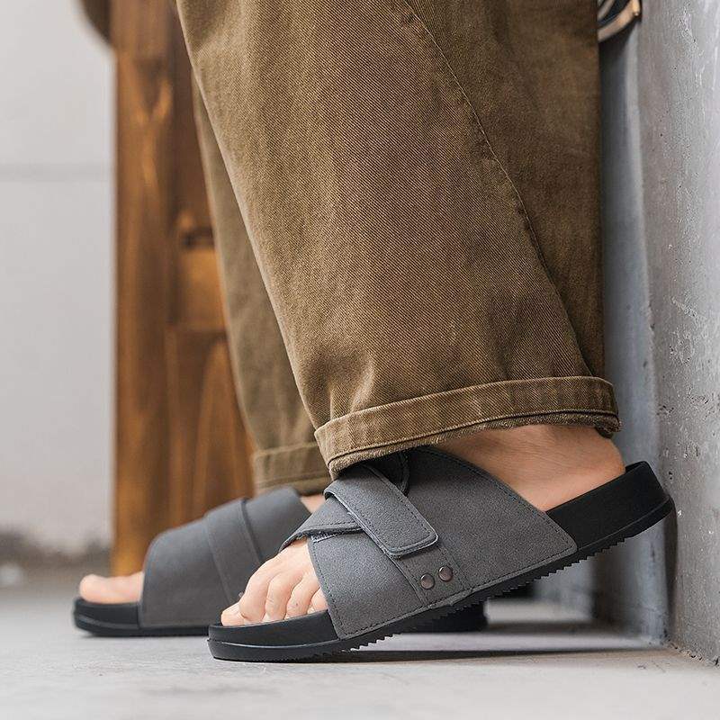 Comfortable Deodorizing Slippers for Men