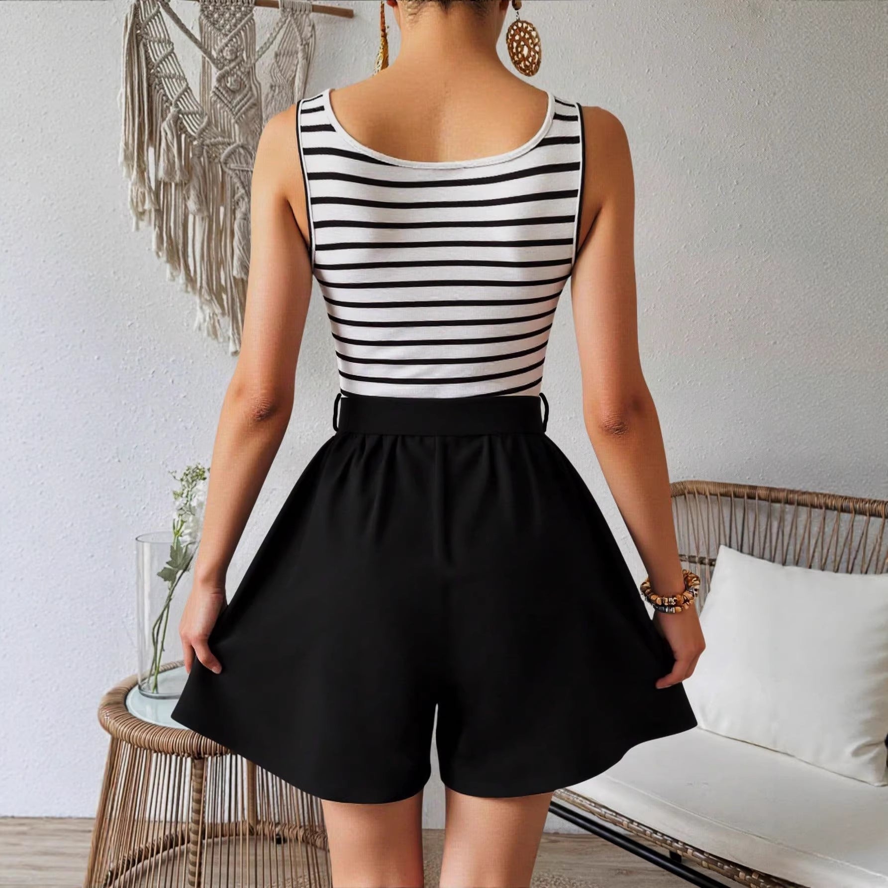 Casual Commuter Jumpsuit With Straps And Wide Legs