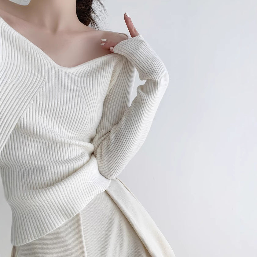 Petal Collar Knitted Off-shoulder Inner Bottoming Sweater