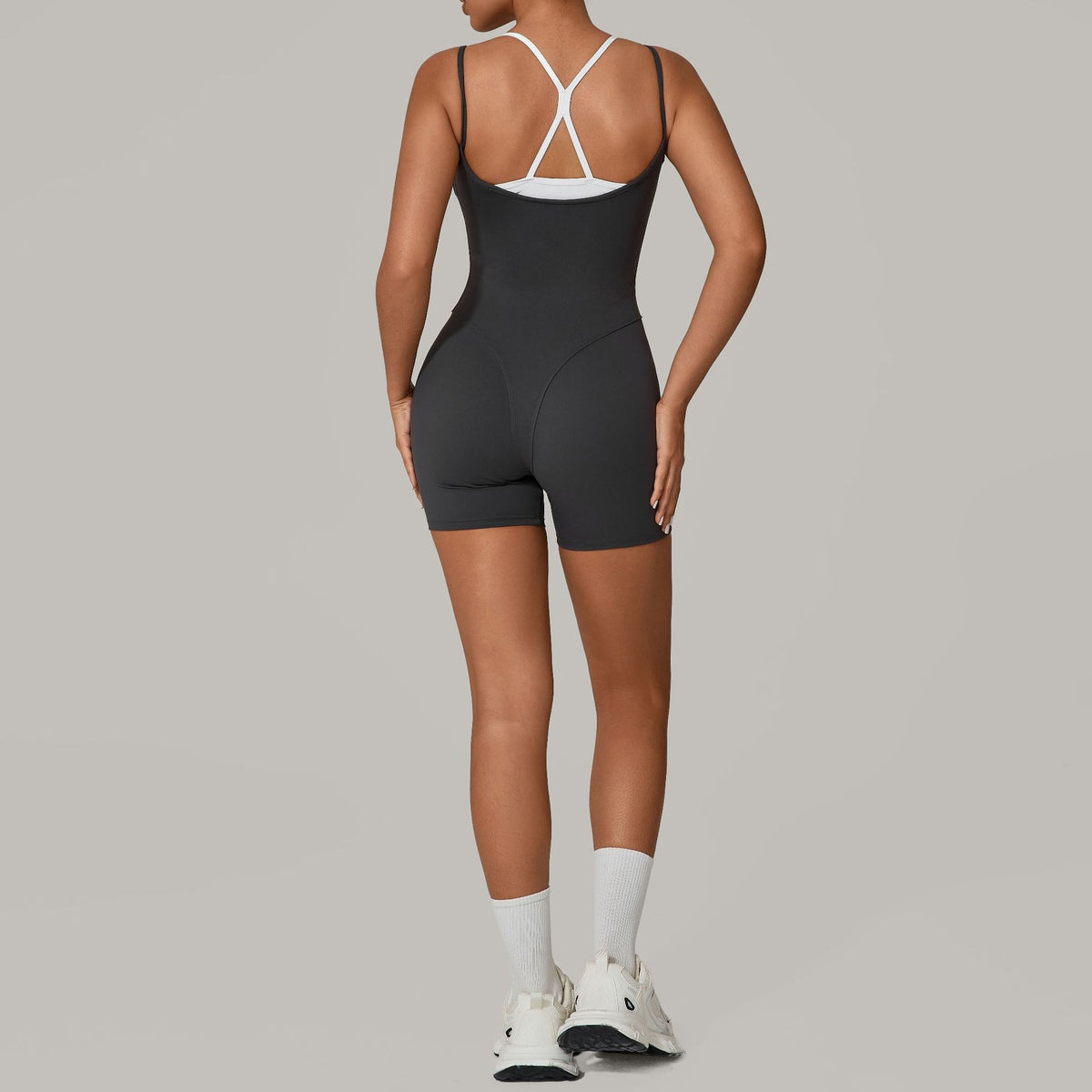 Contrast Color Fake Two-Piece Sports Jumpsuit
