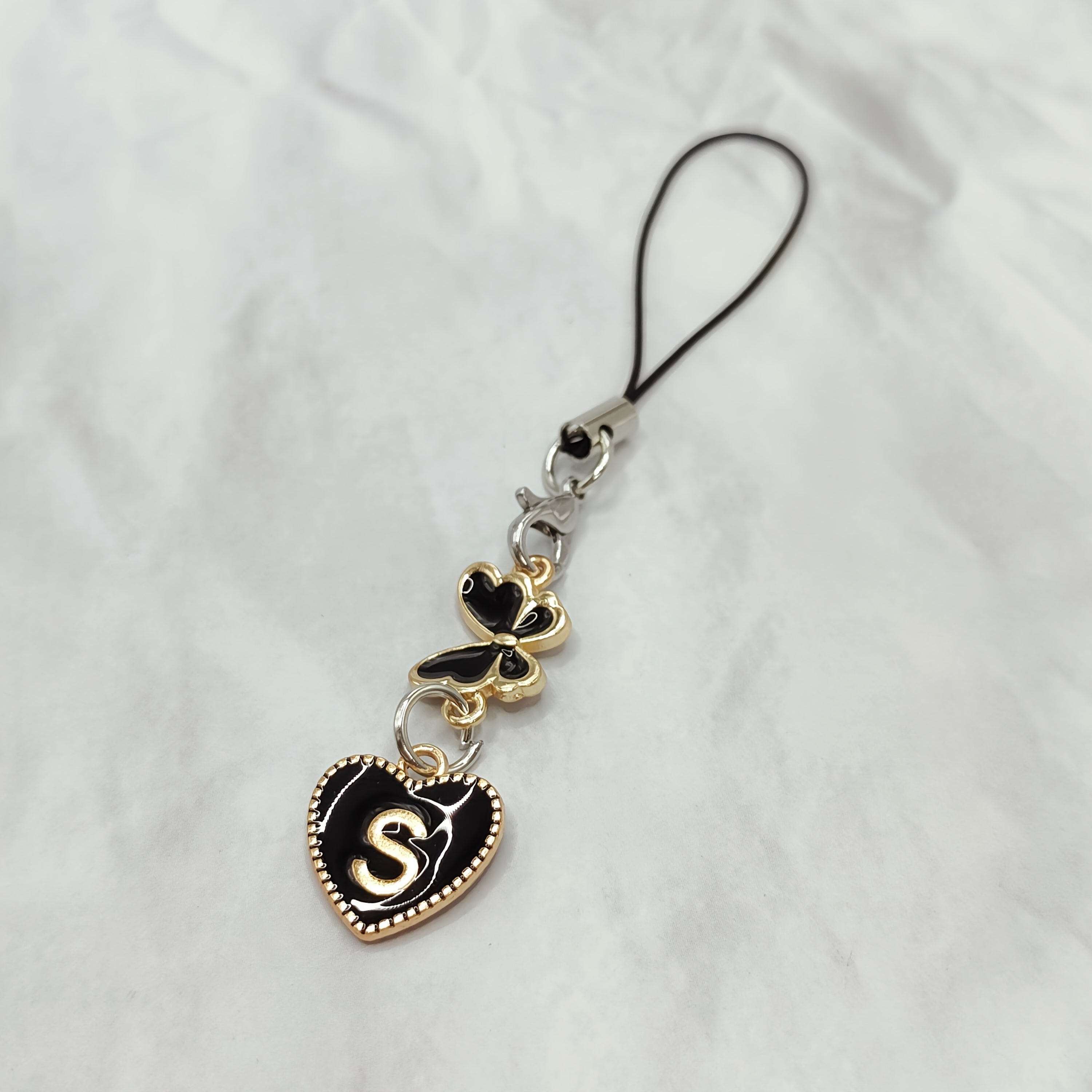 Black Letter A‑Z and Butterfly Phone Charm – Durable Aluminum Alloy