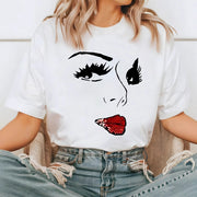 Lip-Print Short-Sleeve Tee – Trendy, Loose-Fit Women’s T-Shirt