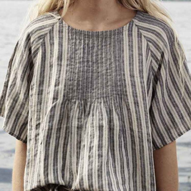 3D Geometric Print Crew Neck Top – Elegant Short Sleeve Workwear