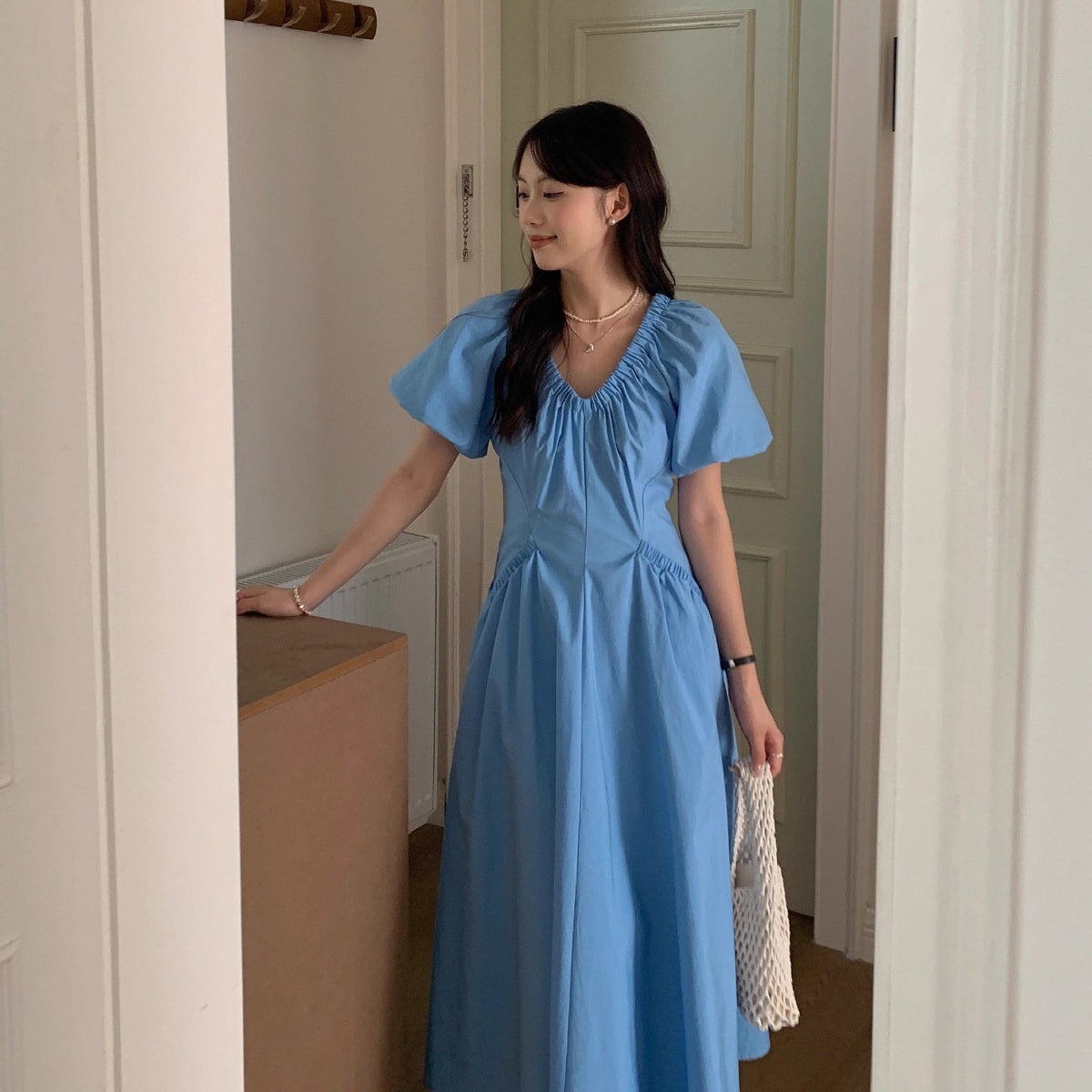 Women's Casual V-Neck Dress With Puff Sleeves