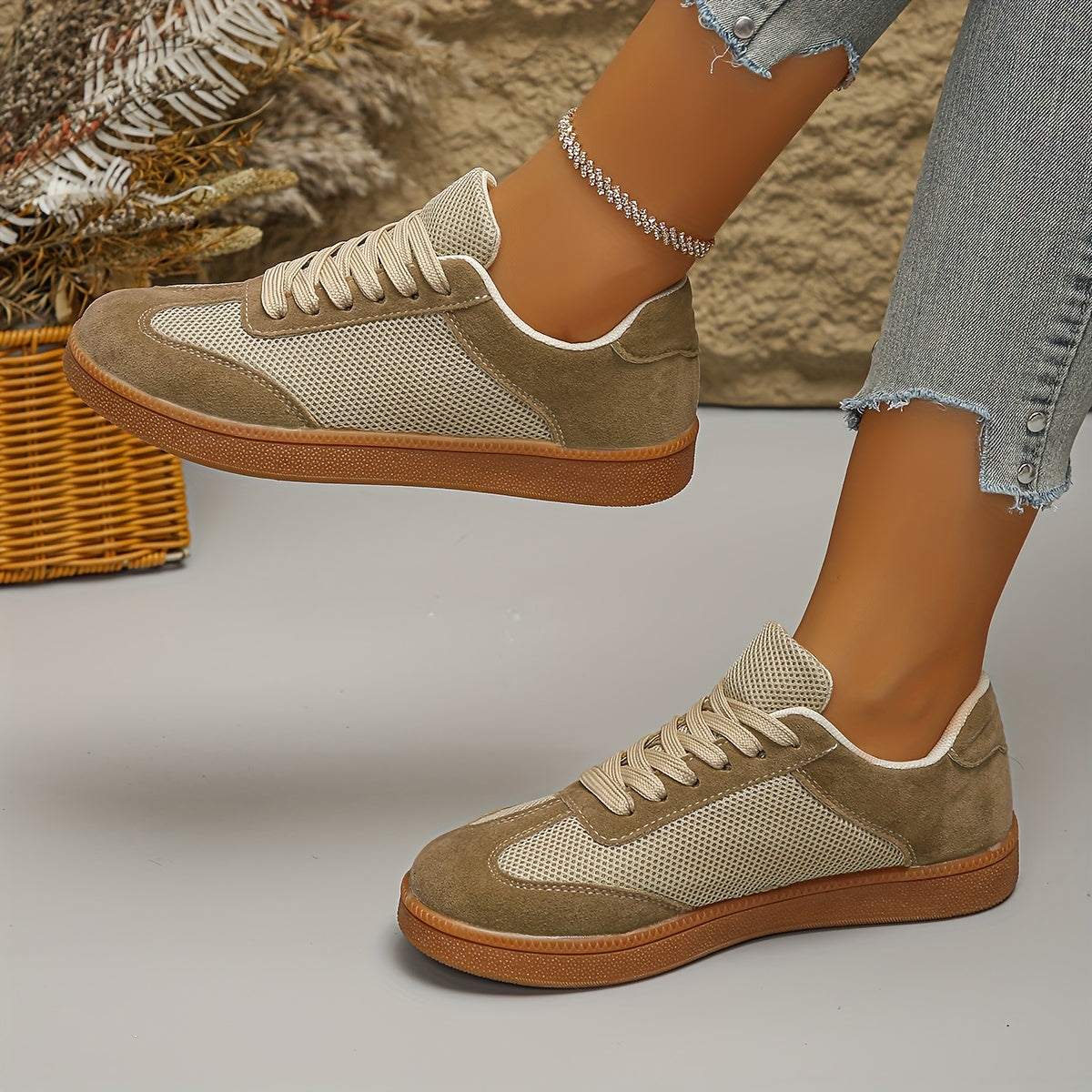 Women's Trendy Flat Casual Sneakers