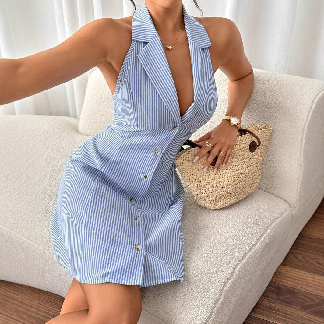 Backless Strap Dress with a Bow and Buttons Featuring Spaghetti Straps