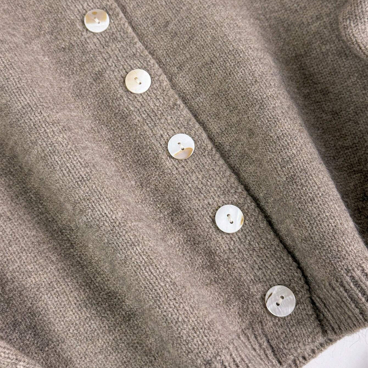 Women's Long Sleeve Solid Color Knitted Cardigan