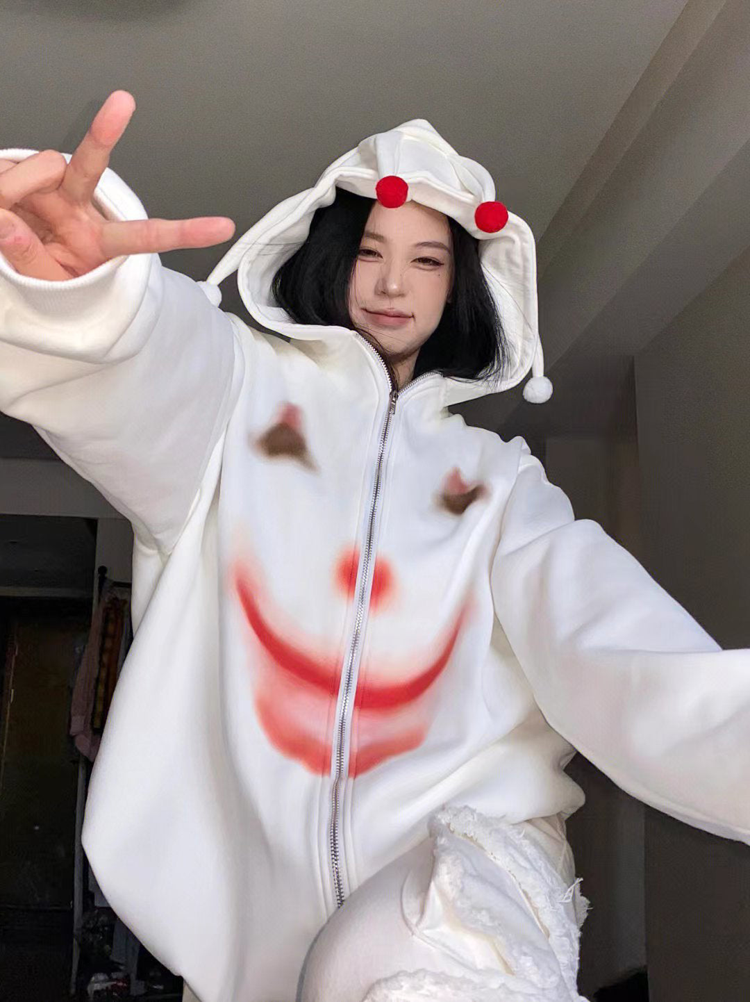 Women's White Zip-Up Loose Sweater