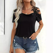 Soft Lace‑Trimmed T‑Shirt – Effortless Street‑Style Comfort