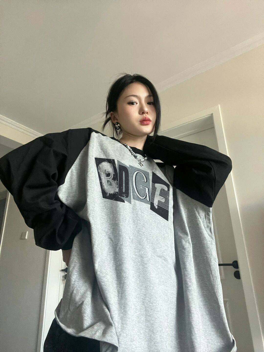 Oversized American-Style Long-Sleeve Black & Gray Tee