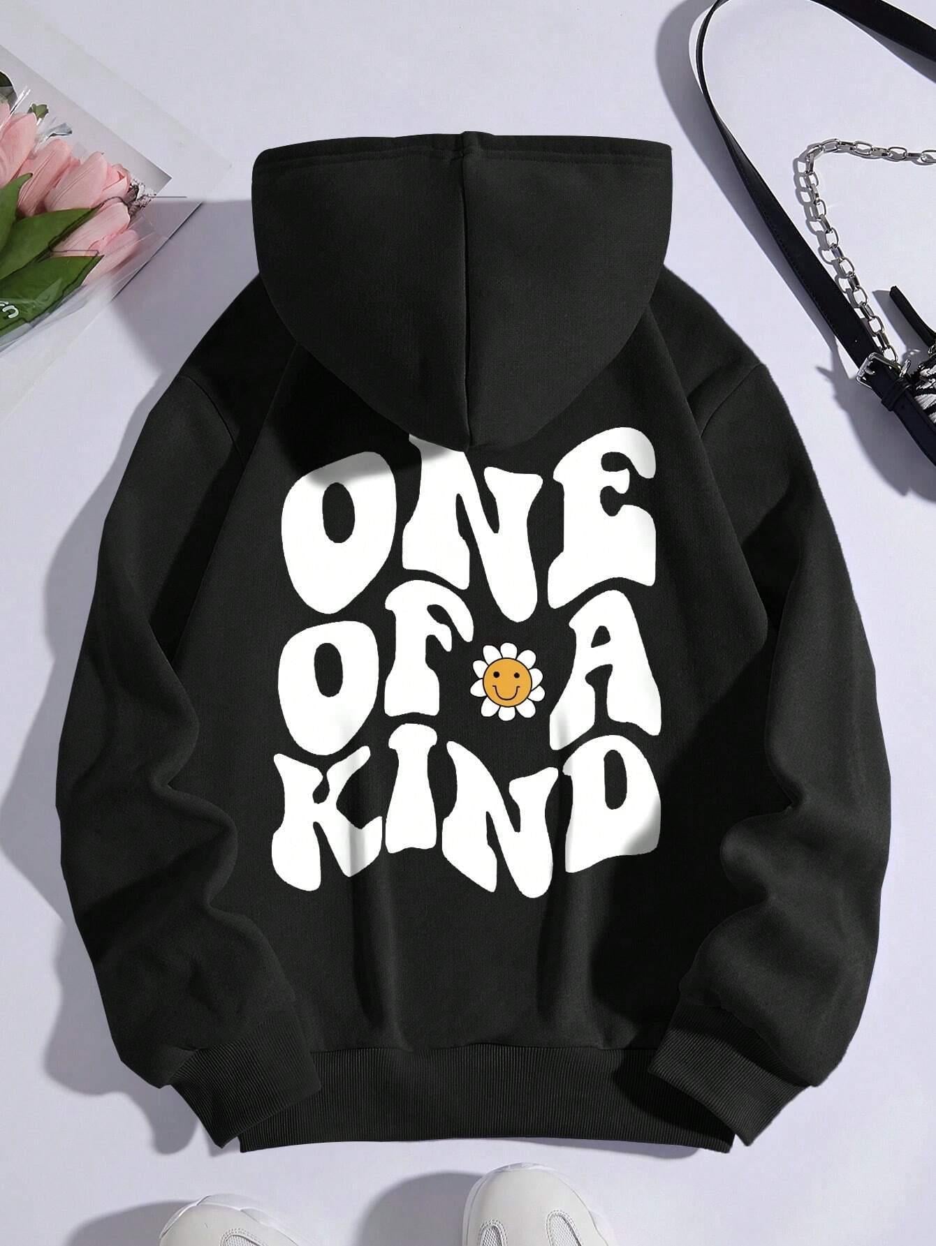 Charming Chrysanthemum Smile Print Cozy Hoodie Sweater