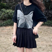 Trendy Black Cropped Raglan Top – Loose Fit, Mid‑Length