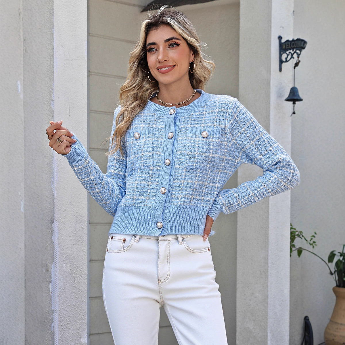 Female Classic Style Temperament Coat Pearl Buckle Fashion Sweater Female