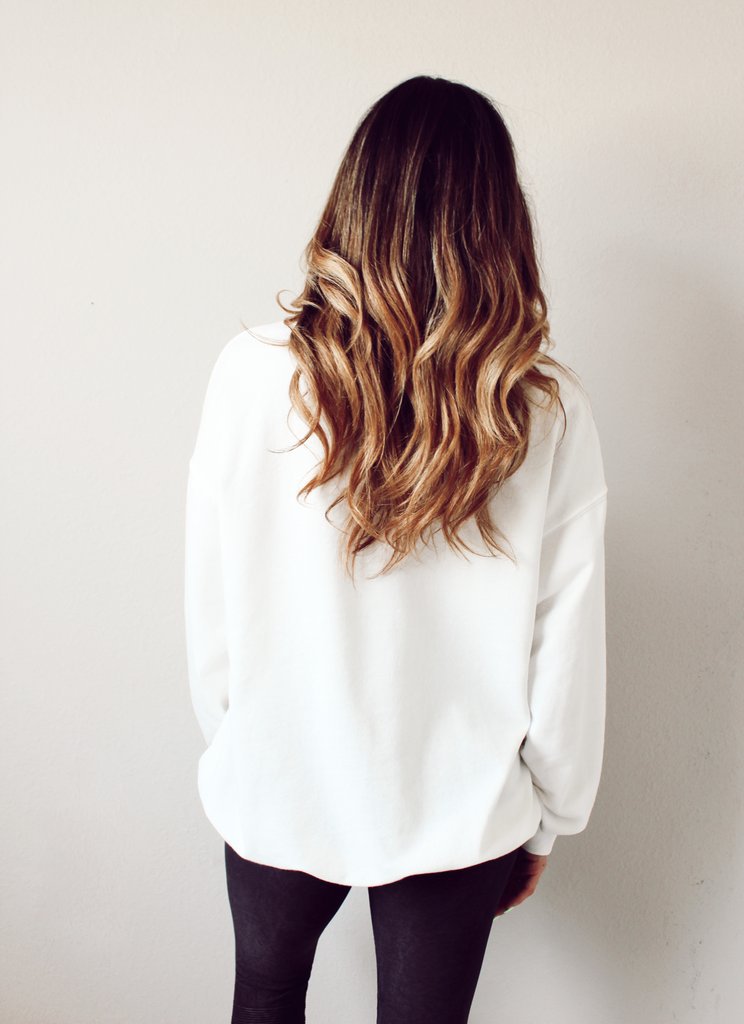 Chic Eyelash Lip Print Long Sleeve Loose Sweatshirt
