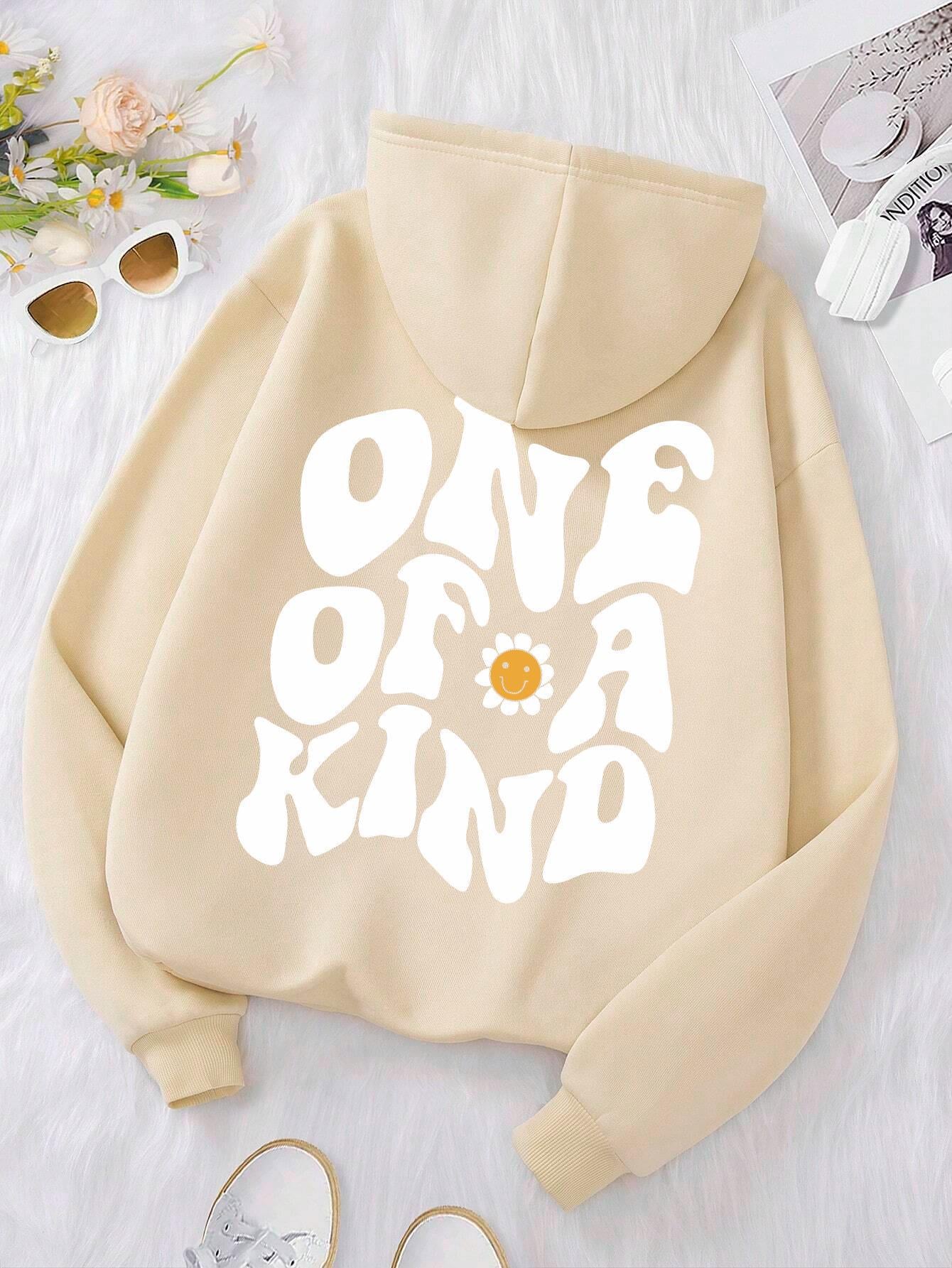Charming Chrysanthemum Smile Print Cozy Hoodie Sweater