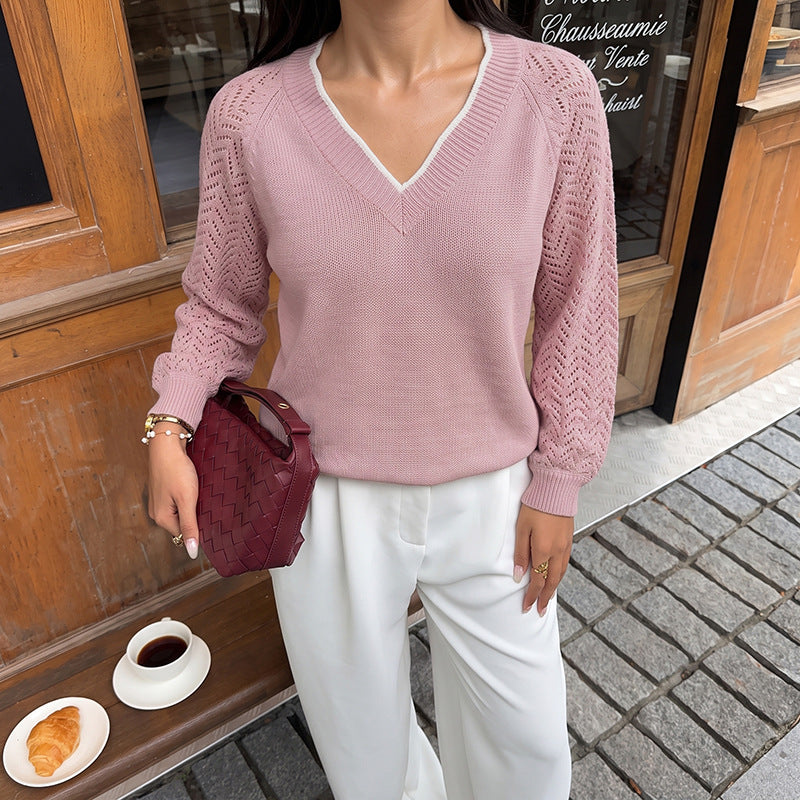 Loose-fitting Contrast-color V-neck Knitted Sweater for Women