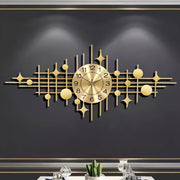 Elegant Golden Wall Clock with Roman Numerals and Star Accents – Silent, Battery-Powered Iron Art Clock for Living Room, Bedroom, Study, or Kitchen Decor (9.5x16.5 Inches)