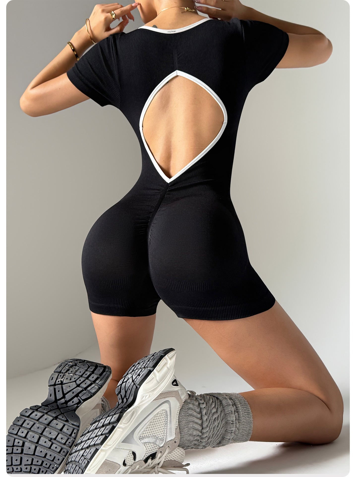 Seamless Backless Yoga Jumpsuit & Hip-Lifting Corset