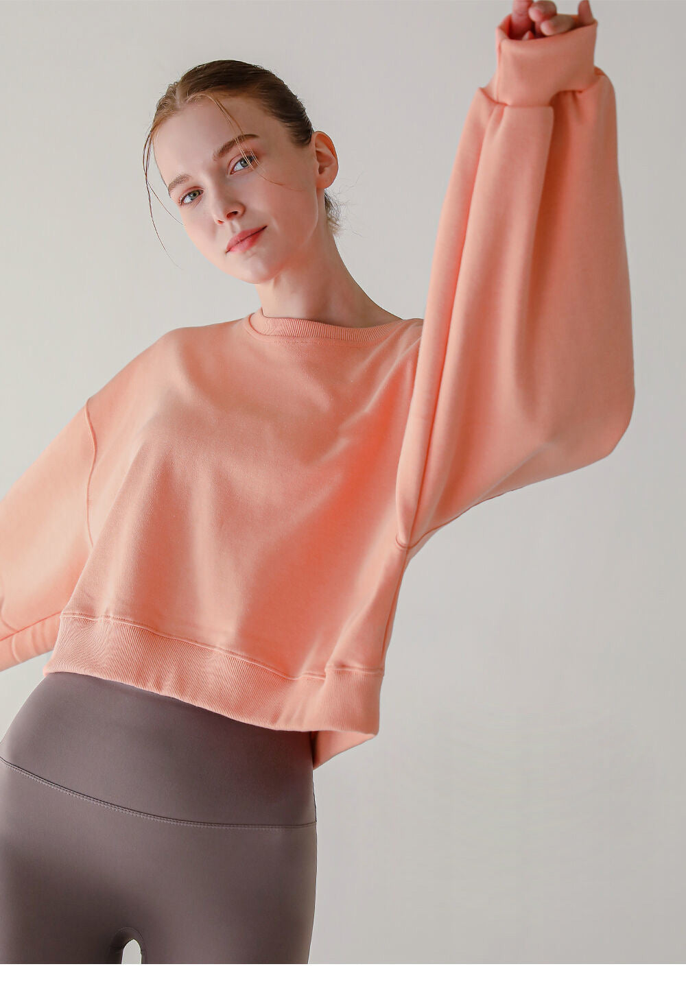 Women's Casual Long Sleeve Round Neck Cropped Sweater