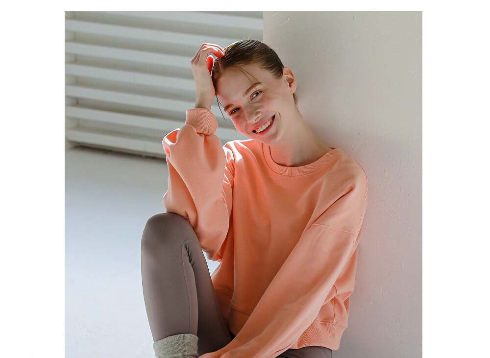 Women's Casual Long Sleeve Round Neck Cropped Sweater