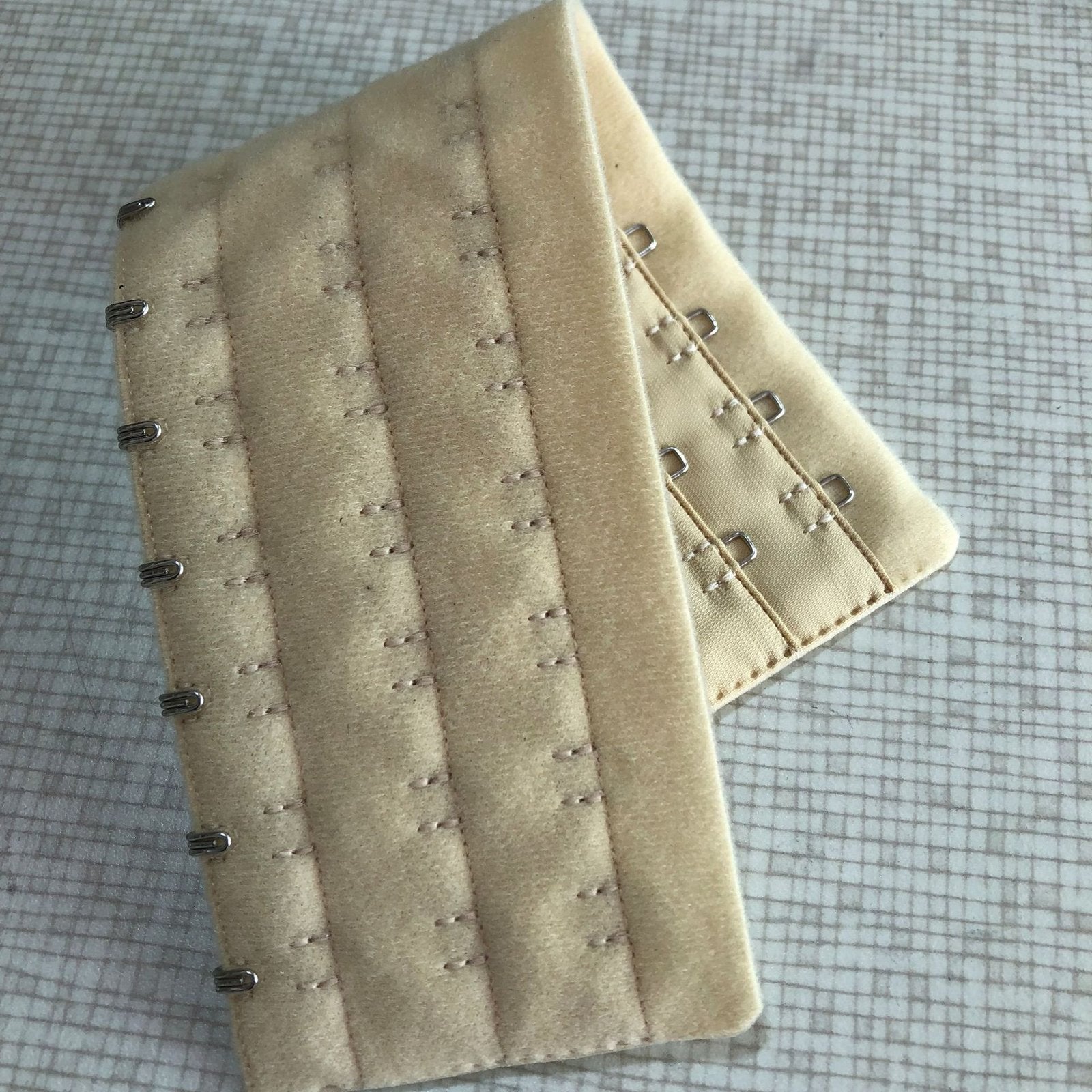 Shaping Waist with Natural Comfort
