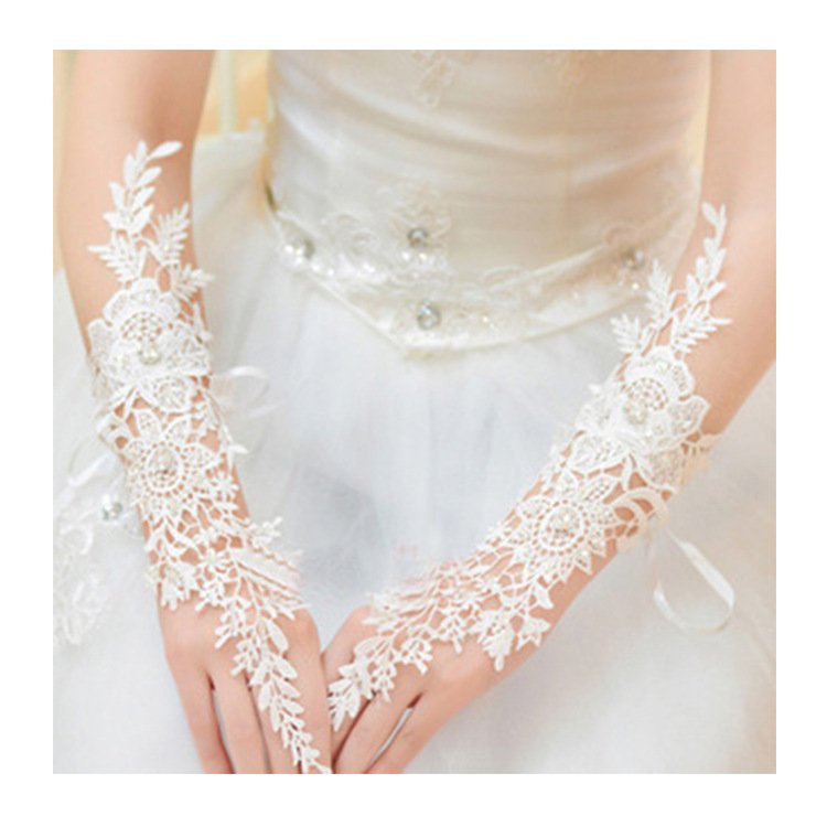 Elegant Wedding Gloves for Brides