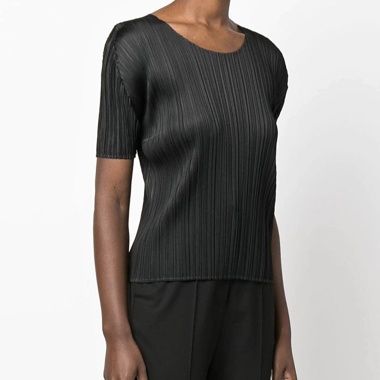 Slimming Fitted Short-sleeve Top for Women