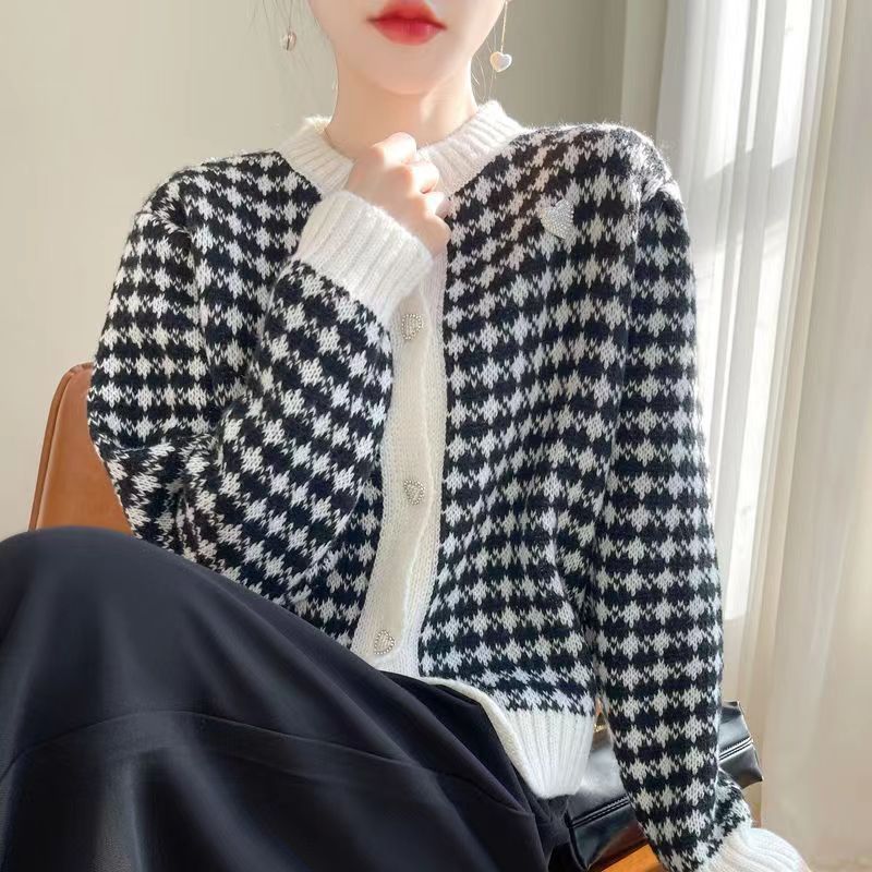 Soft and Fragrant Knitted Jacket, Women's Short Sweater