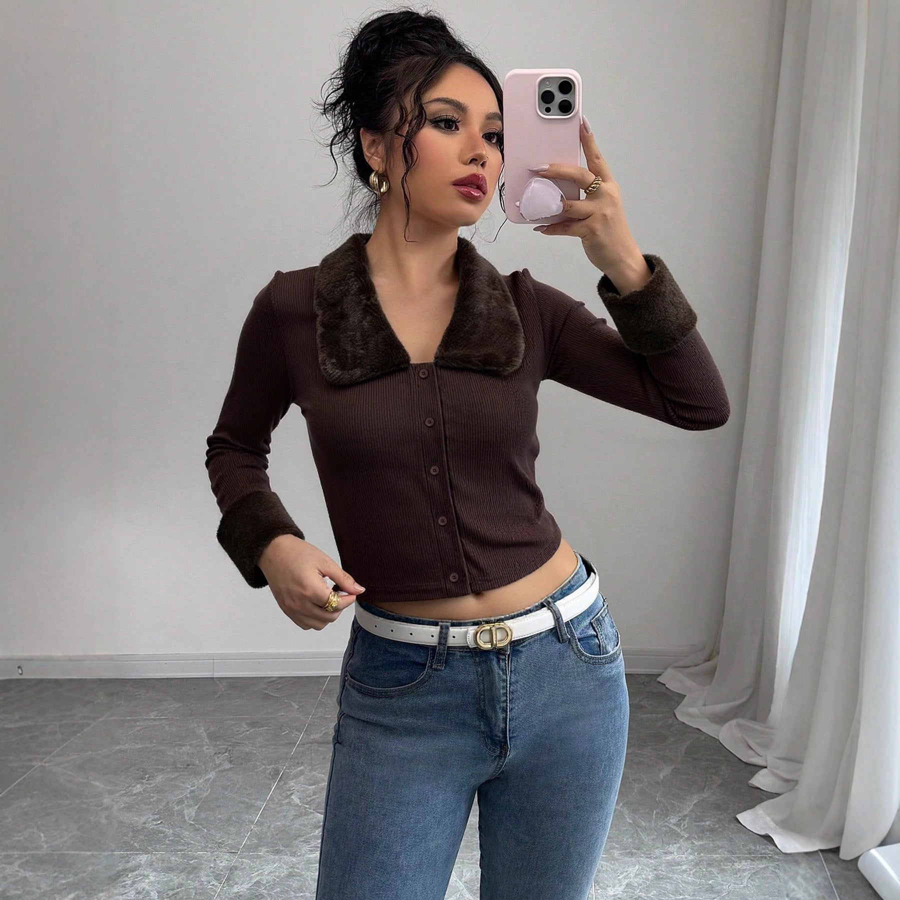 Vintage Short‑Length Long‑Sleeve Blouse with Faux Fur Collar – Coffee Brown