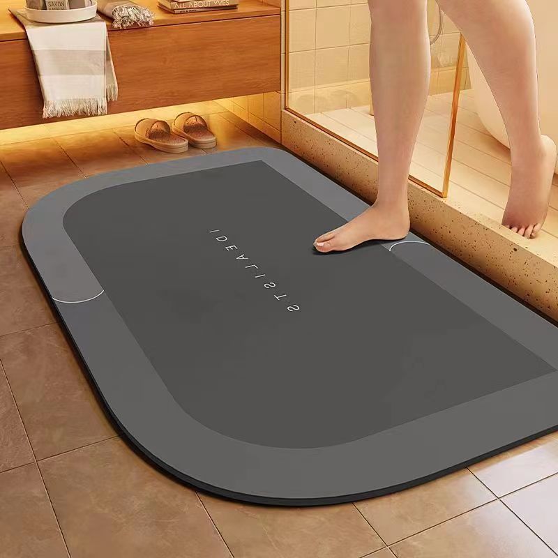 Minimalist Diatomaceous Earth Bathroom Mat for Quick Water Absorption and Drying