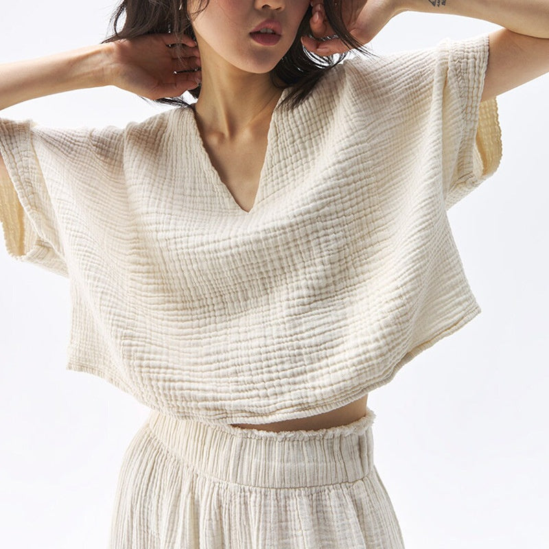 Soft Cotton Gauze Short-Sleeve Top – Light, Breathable & Flattering
