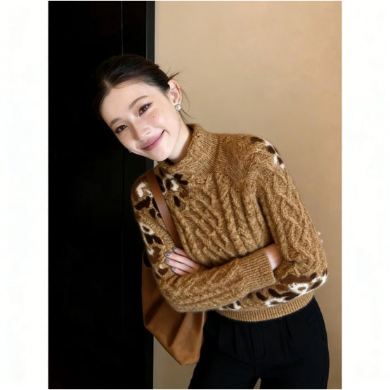 Unique Subtly Mature Niche Knit Sweater with a Distinctive Non-overlapping Printsoft Stylish and Beautifully Designed