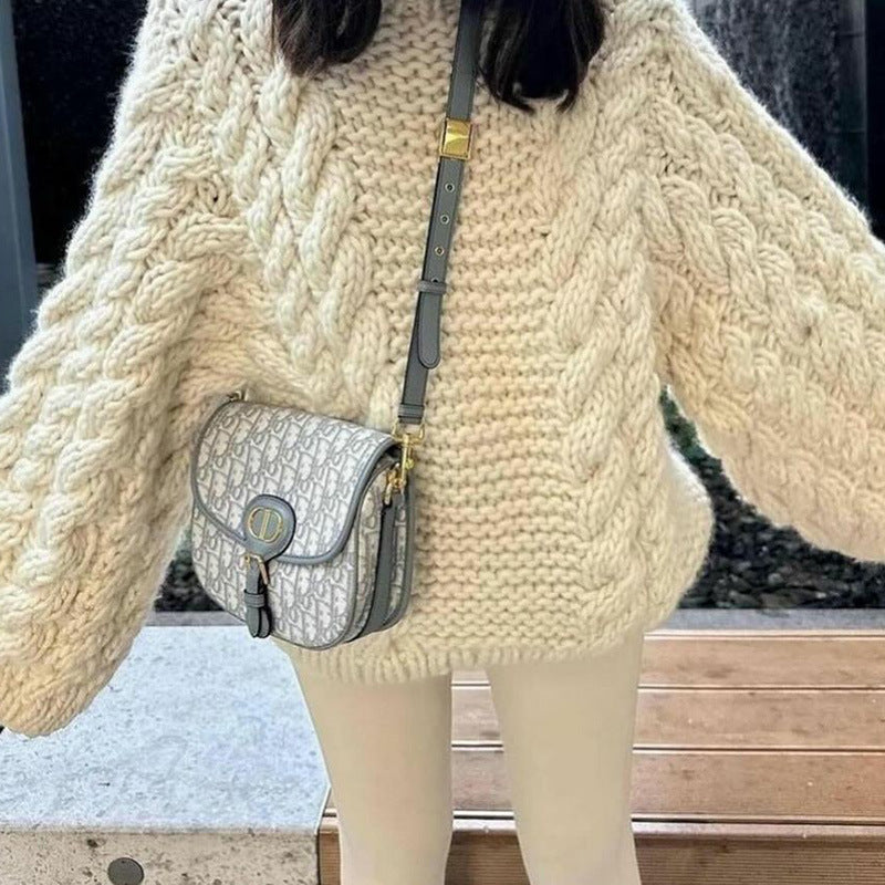 Women's Sweater Round-neck Flared Sleeves Knitted
