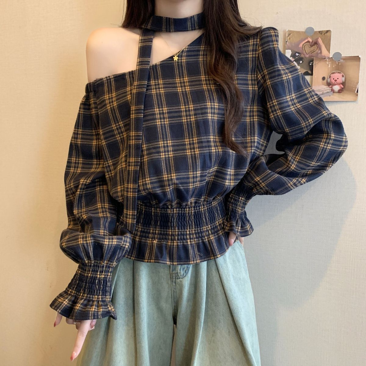 Irregular One-Shoulder Plaid Top – Waist-Cinching A-Line Shirt