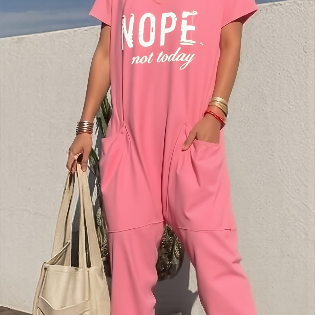 Chic V-Neck Pocket Jumpsuit for Summer