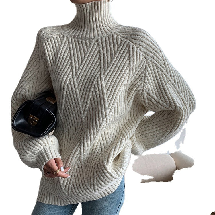 Put on the Top and Thicken Sweater to Wear Loose in Winter Outside