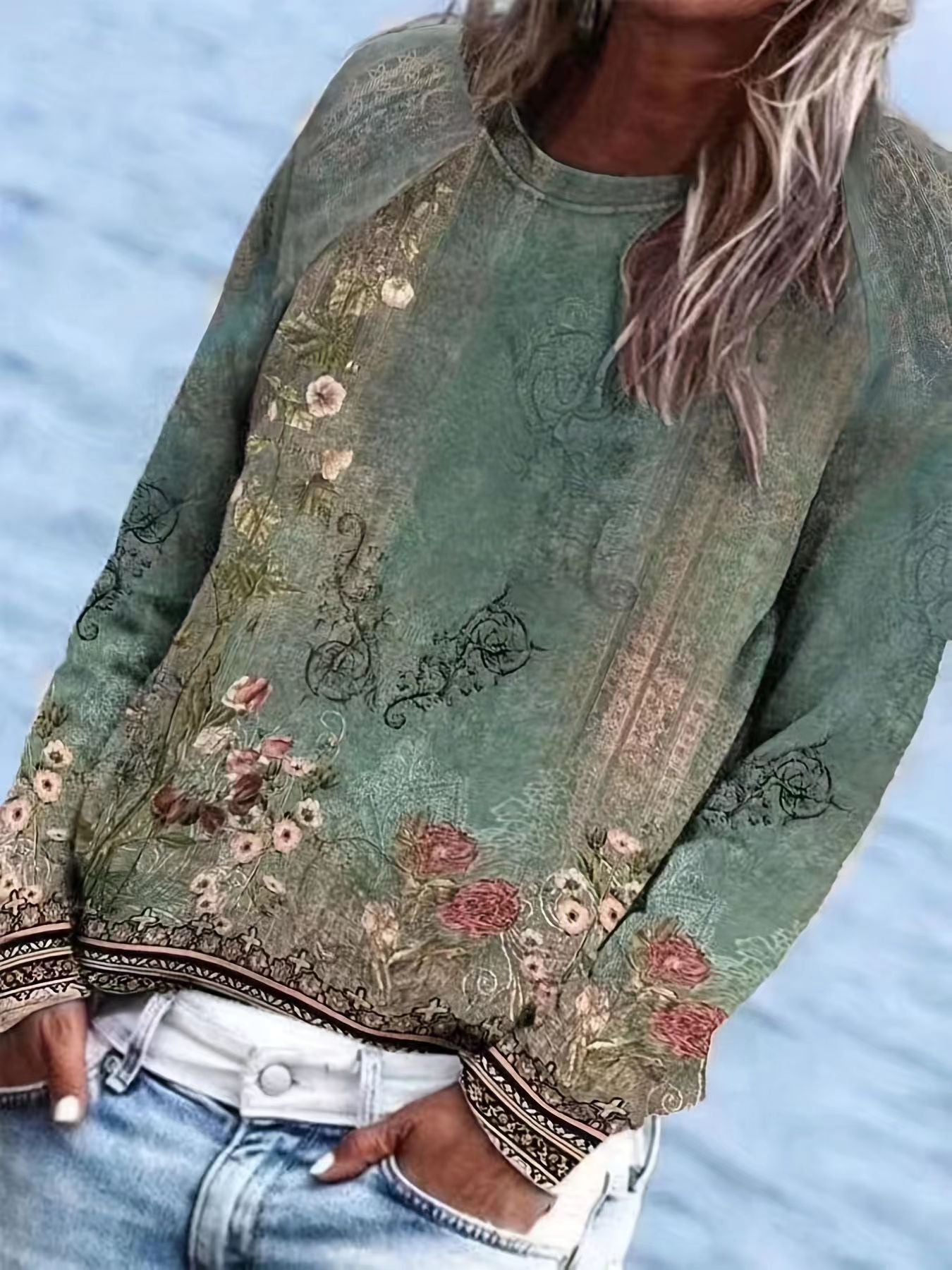 Printed Raglan Sleeve Pullover Sweatshirt