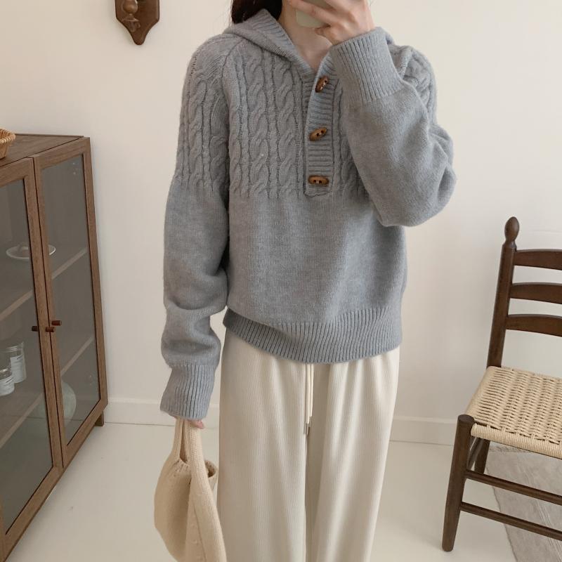 Korean-style Horn-button Cable-knit Sweater for Women