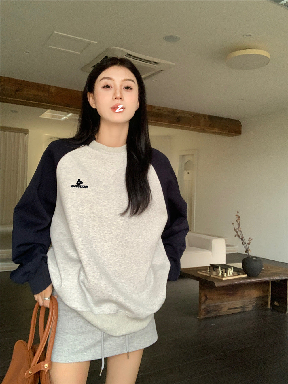 Contrast Letter Embroidered Loose Long Sleeve Top